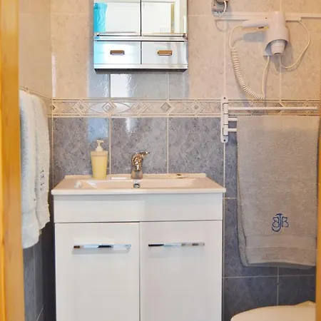 Bjb - Alojamentos 3* Olhão